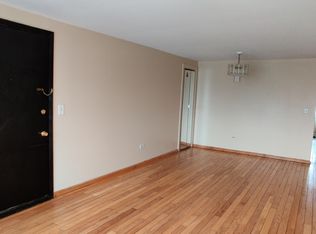 9285 Noel Ave APT C1, Des Plaines, IL 60016