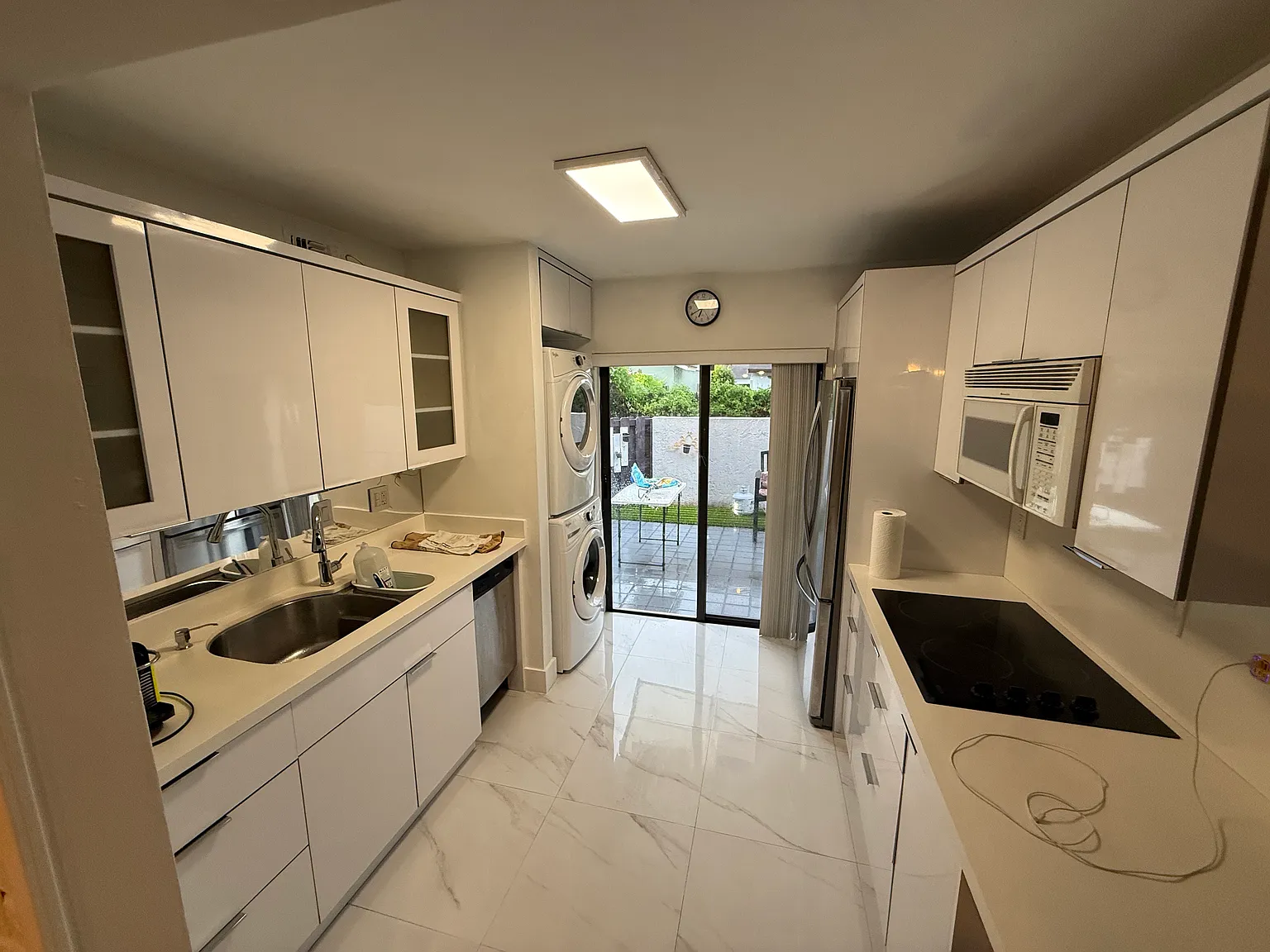 3 bed, 1300 sqft, $3,500 — Photo 2