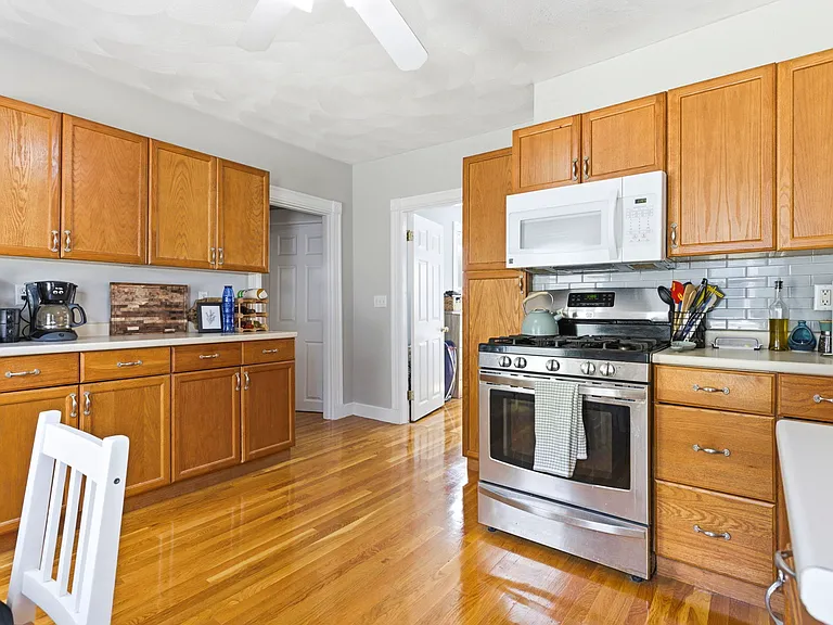 53 Willard St #1 — Photo 12
