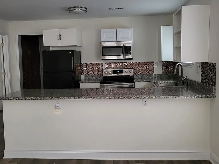 2652 Old Steele Creek Rd — Photo 6
