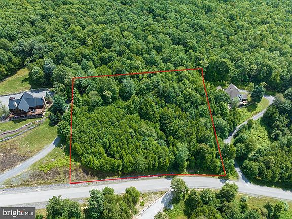 4th image of 14 Woodlands Hill Ln