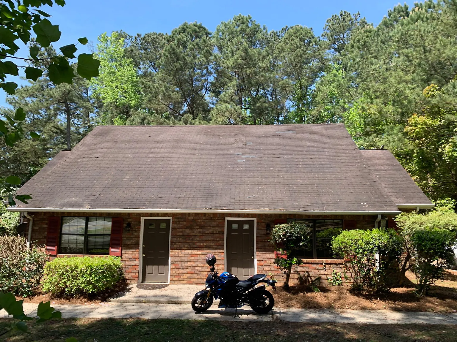 556 Wedgewood Dr — Photo 1