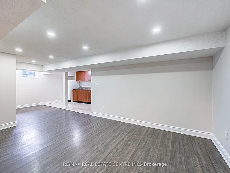 2 Milner Rd #BASEMENT — Photo 9