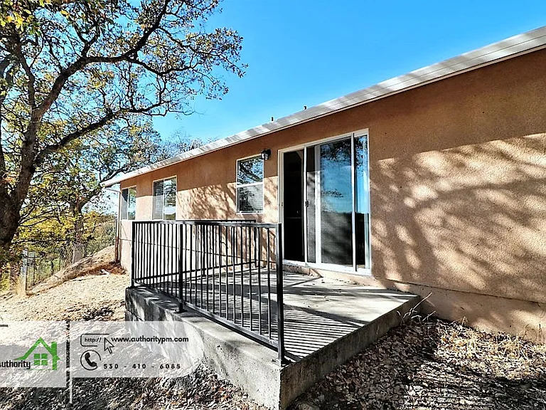 19531 Prospect Peak Ct #B — Photo 18
