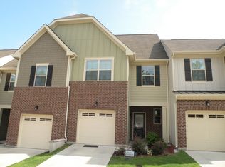 10030 Lynnberry Pl, Raleigh, NC 27617