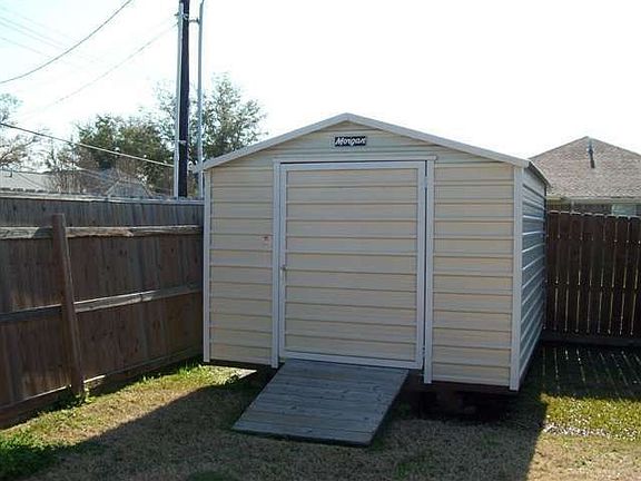 4th image of 2301 Avenue B