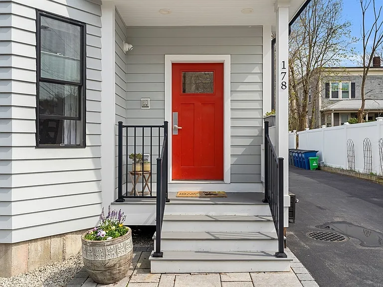 178 Thornton St #1 — Photo 21