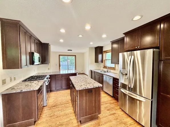 3883 97th Ln NE, Blaine, MN 55014
