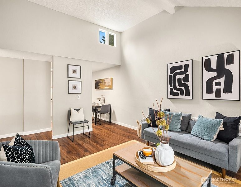 4th image of 4308 NE Sunset Boulevard #X7
