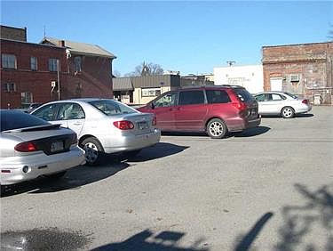 2nd image of 156 E Market St