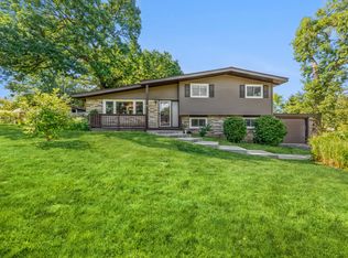 1280 Aberdeen Ln, Mundelein, IL 60060