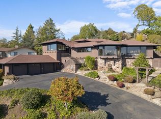 403 Stonecrest Ct, Santa Rosa, CA 95404