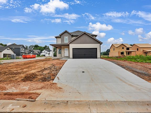 4th image of 796 Bluestem Way