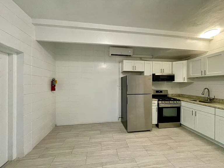 815 Washington St — Photo 28