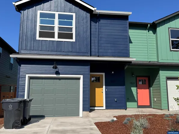 1525 SW 11th St, Dallas, OR 97338