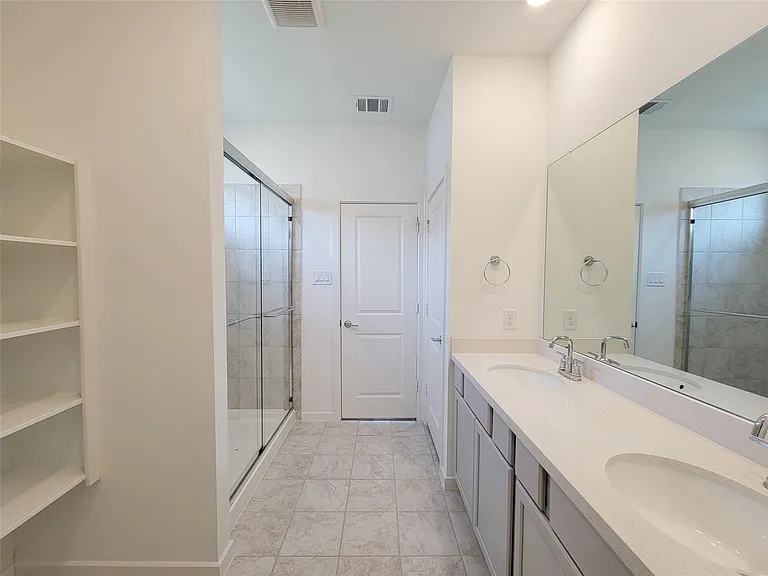 7730 Primrose Myrtle Ln — Photo 16
