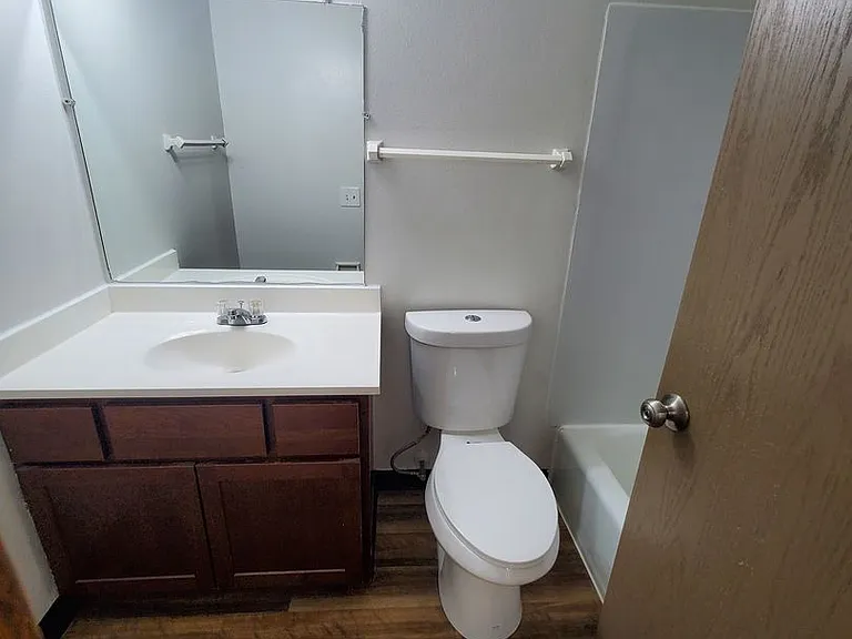 Nakoma Heights Apartment Homes — Photo 29