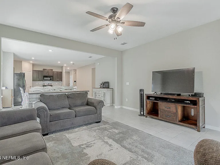 5615 Kellar Cir — Photo 15