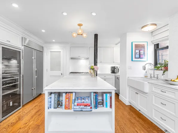 230 East 73rd Street 10GH image 3 of 10