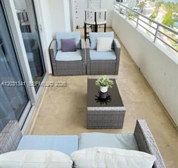 5555 Collins Ave #16W — Photo 16