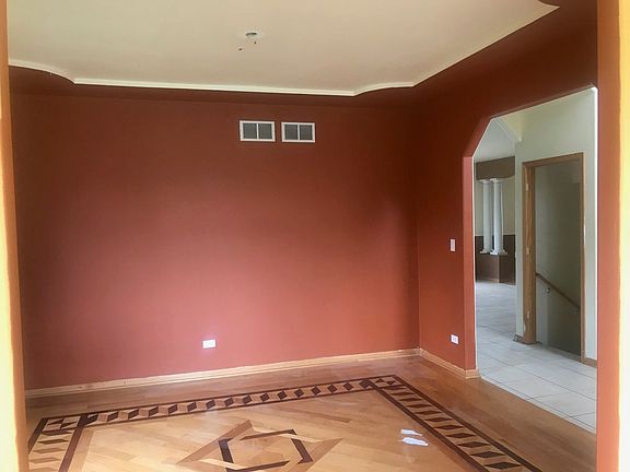 4th image of 4854 Castle Dargan Dr