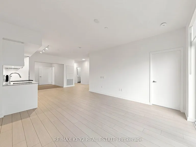 4010 Eglinton Ave W #710 — Photo 15