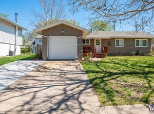 2842 SW Indian Trl, Topeka, KS 66614