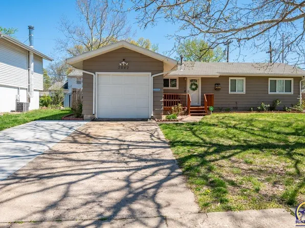 2842 SW Indian Trl, Topeka, KS 66614