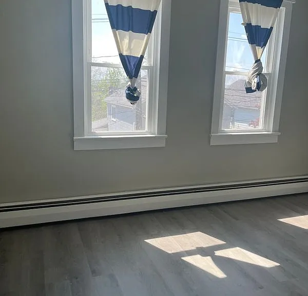 56 E Grove St — Photo 2