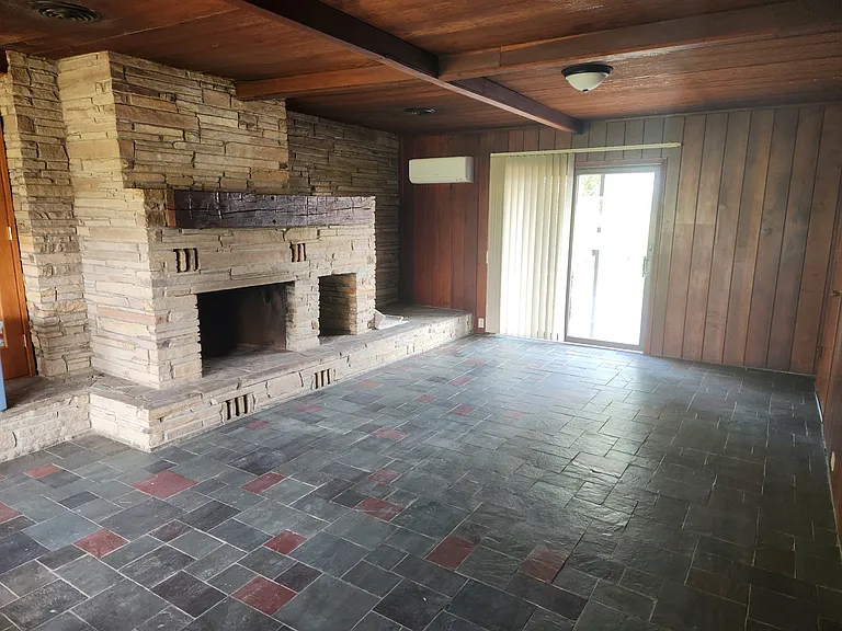 53760 Farmington Rd — Photo 11