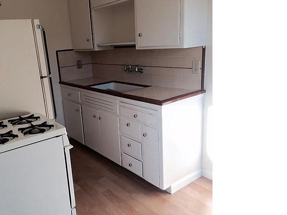 5th image of 691 Pamlar Ave APT B