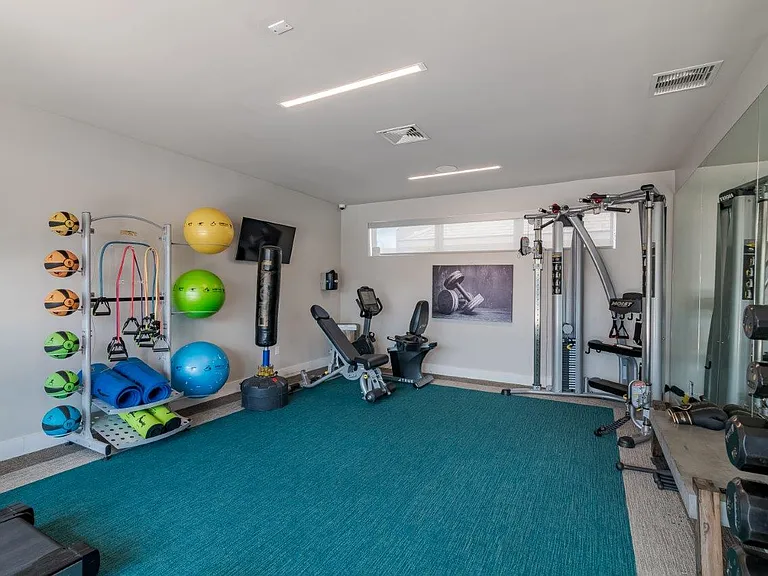 Elevate at Skyline Townhomes — Photo 19