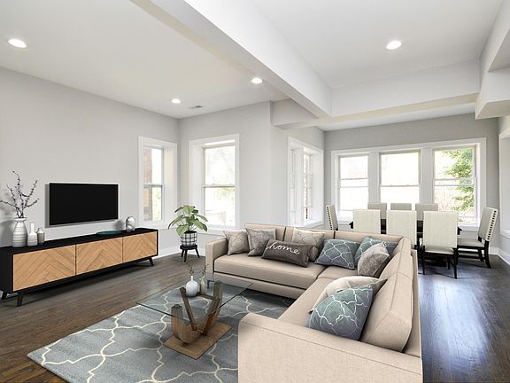 2nd image of 4906 N Rockwell St #2