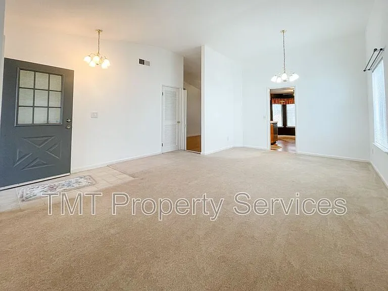 8166 Morgan Hill Way — Photo 7