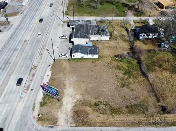8100 Homestead Rd, Houston, TX 77028