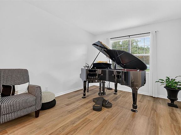 4th image of 1450 OSPREY RIDGE DRIVE