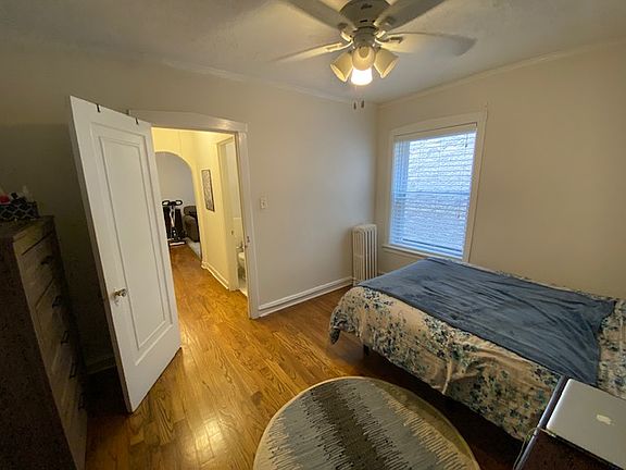 3rd image of 7010 N Ashland Blvd APT 206