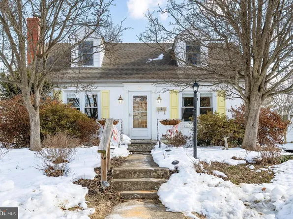 304 Hollingsworth St, Elkton, MD 21921