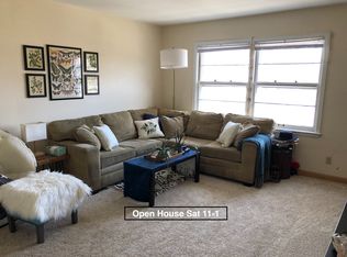 W63N523 Hanover Ave APT 4, Cedarburg, WI 53012