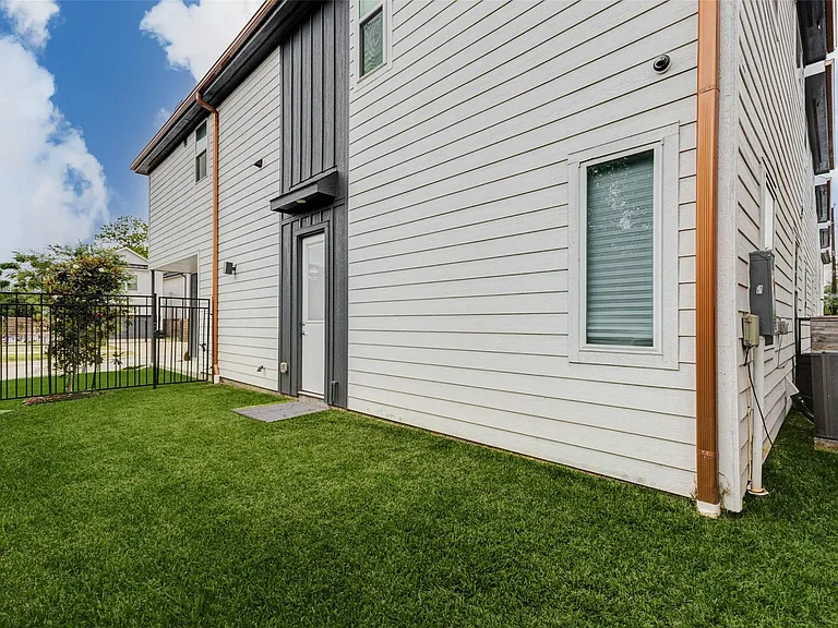 4502 Buck St — Photo 26