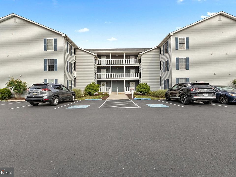 1st image of 35948 Haven Dr #D306