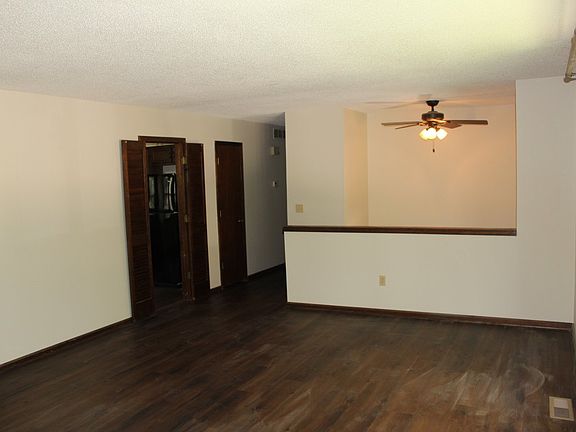 Large Living area and access to the downstairs family room.