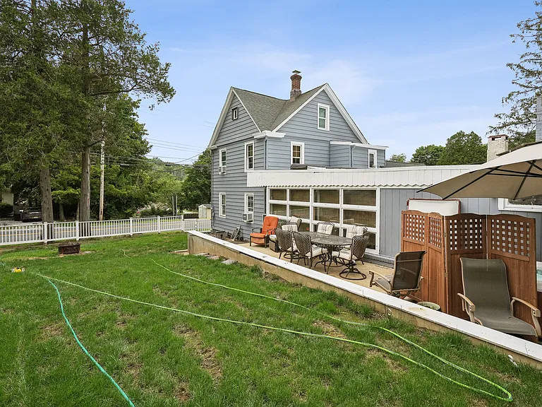 716 Glen Rd — Photo 32