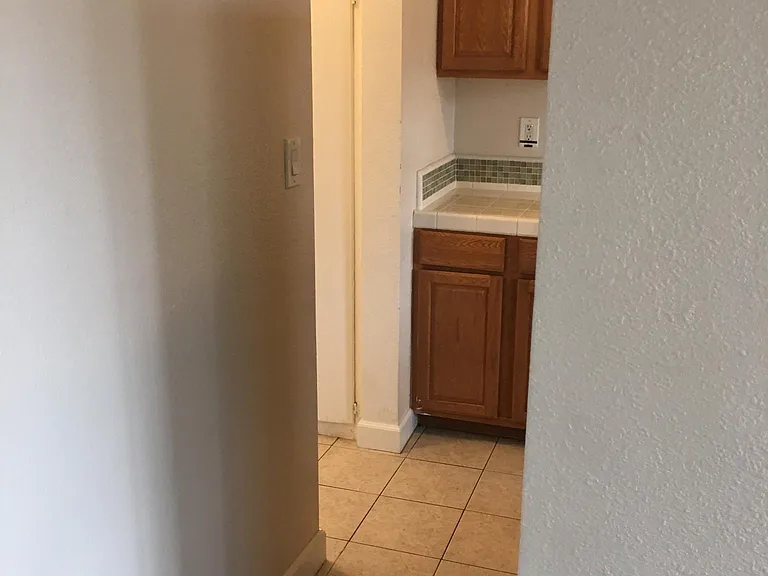 328 N Garfield St #B — Photo 12
