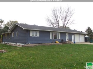 33783 Jade Ave, Hinton, IA 51024