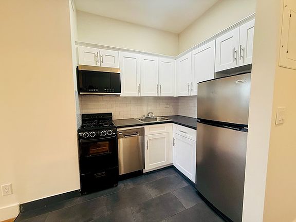 4th image of 29 Avenue B APT 6A
