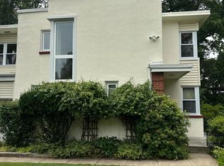 8329 Childs Rd, Wyndmoor, PA 19038