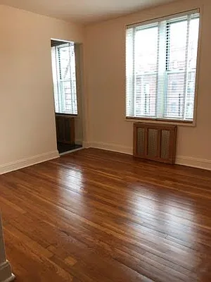 Rented by Kew Forest Realty Inc | media 3