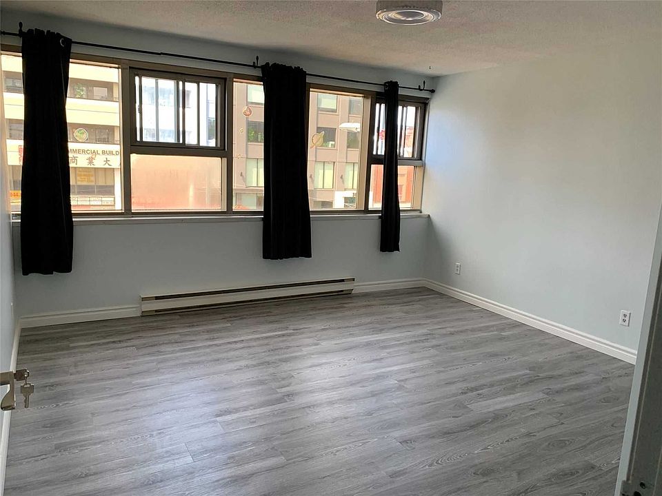 2nd image of 291 Spadina Ave #302