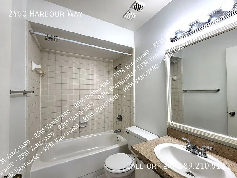 2450 Harbour Way — Photo 9